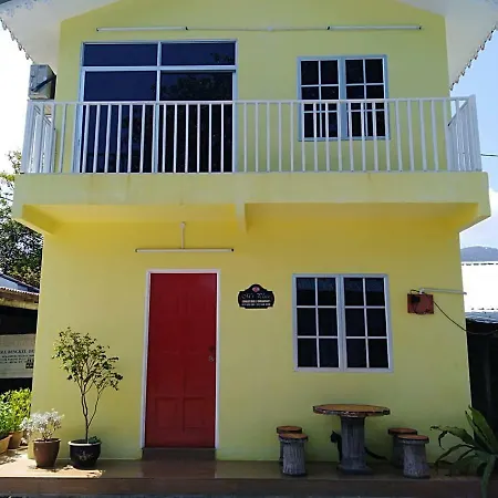 M'S Place Chalet Bed&Breakfast George Town Exterior photo